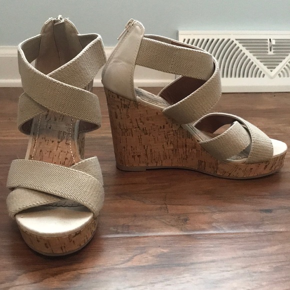 NY & C Wedges - Picture 3 of 6